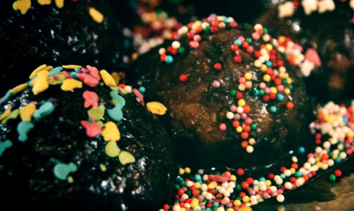 Апельсиновые кексы в шоколадной глазури