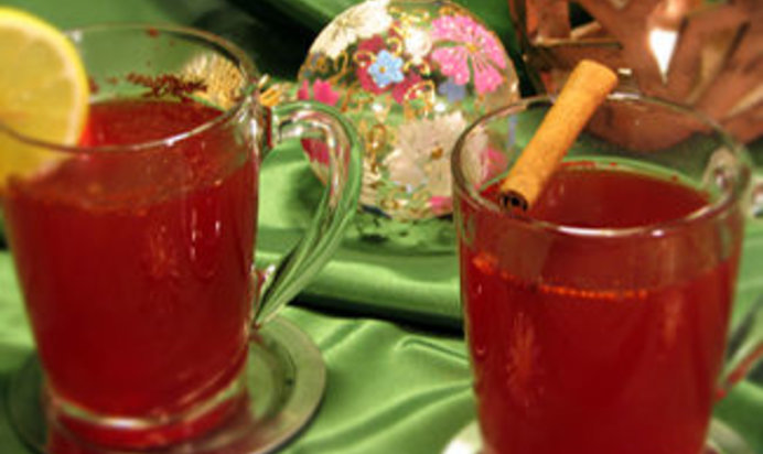 Пряный клюквенный чай