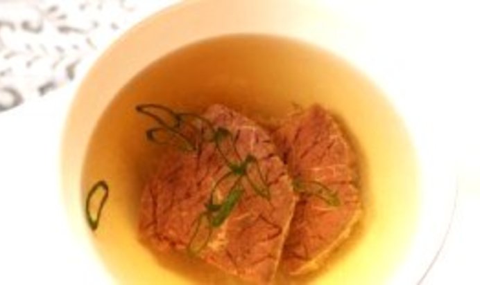 Бульон из говядины на кости