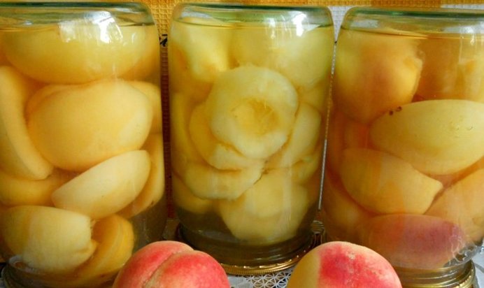 Персики консервированные в сиропе