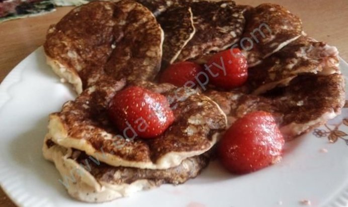 Гречневые дрожжевые блины на молоке