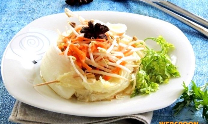 Салат с бобовыми ростками