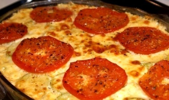Запеканка с фаршем и помидорами