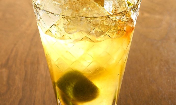 Коктейль «Кайпиринья» (Caipirinha)