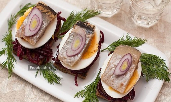 Канапе с селёдкой