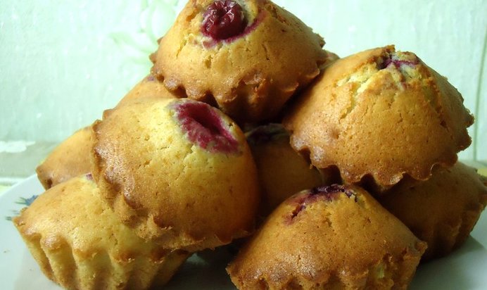 Кексы с вишней