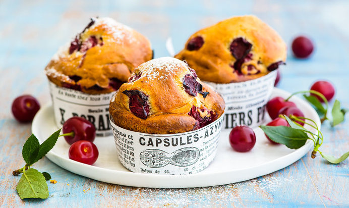 Маффины с вишней