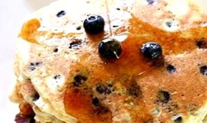 Блинчики с творогом и малиной