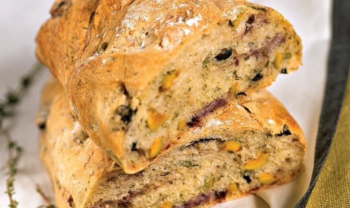 Итальянский хлеб с оливками