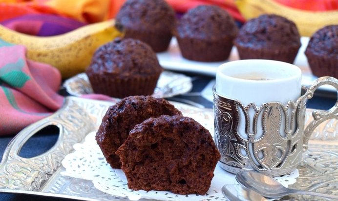 Маффины с какао и бананом