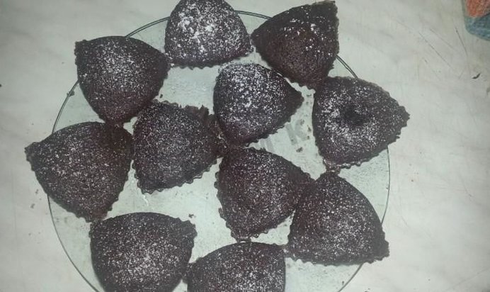 Шоколадные кексы в формочках