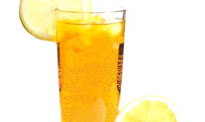 Цитрусовый газированный оранжад с лимонной травой