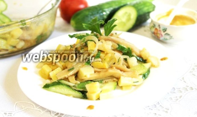 Салат картофельный с солёными груздями