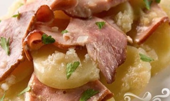 Запеканка картофельная под горчичным соусом