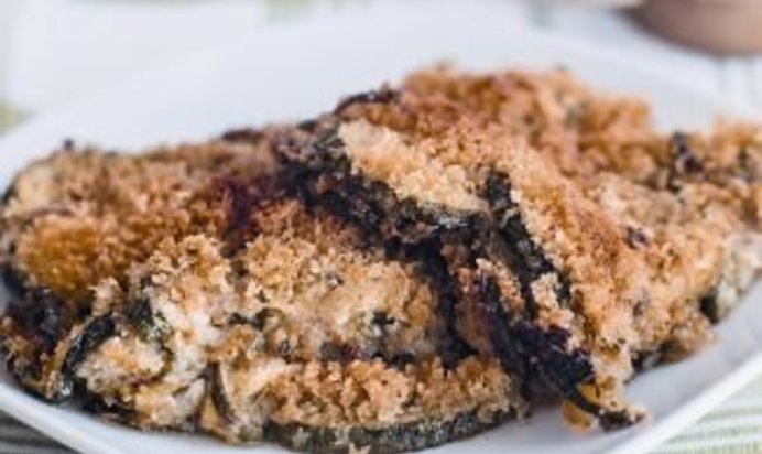 Запеканка из цукини с сальсой верде