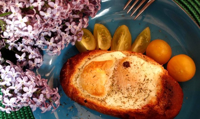 Яичница в булочке