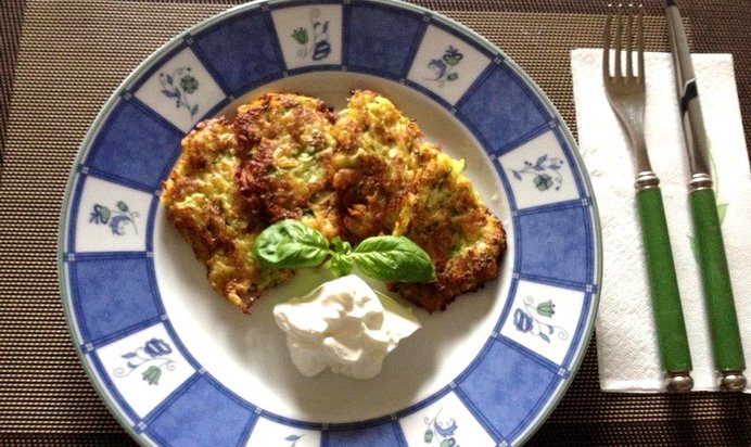 Блинчики из цуккини и картофеля