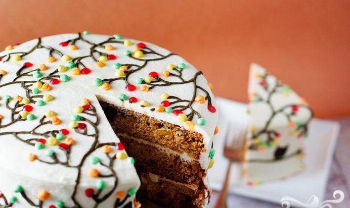 Ореховый торт с кленовым кремом