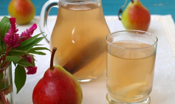 Компот из груш с корицей