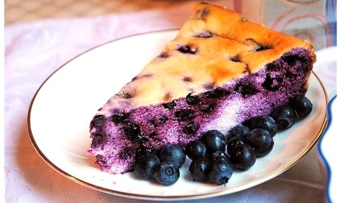 Творожная запеканка с черникой