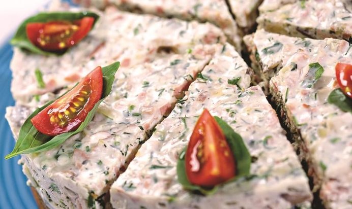 Сырный торт с ветчиной и грибами