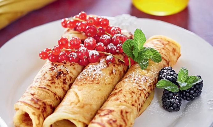 Дрожжевые блины с медом и специями