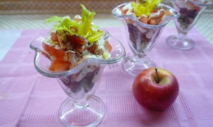 Салат-коктейль с языком