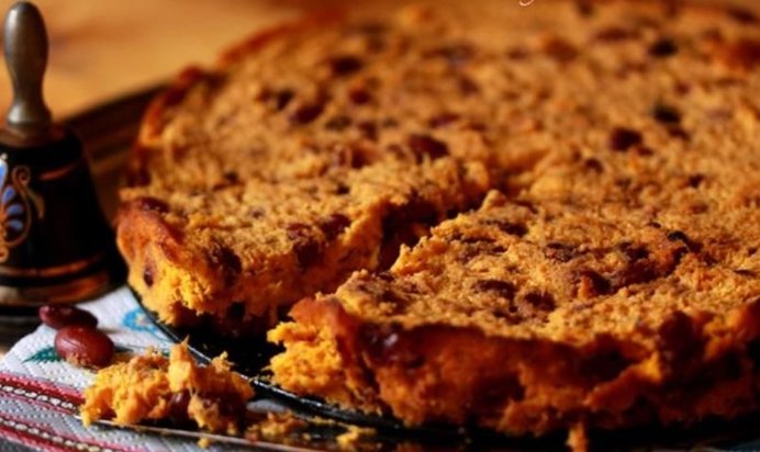 Овощная запеканка с фасолью и сельдереем