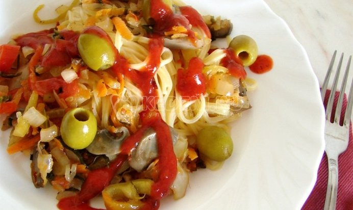 Клюквенно-апельсиновый напиток с медом