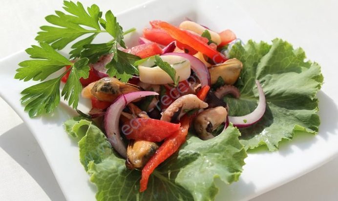 Салат Морской Коктейль с овощами