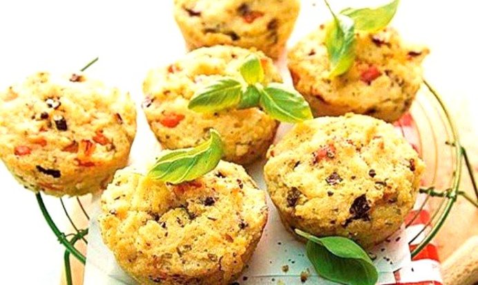 Овощные маффины с курицей
