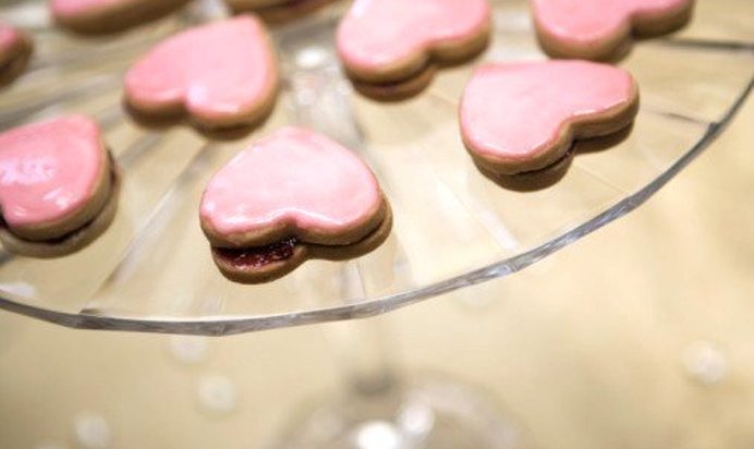 Глазированные малиновые сердца