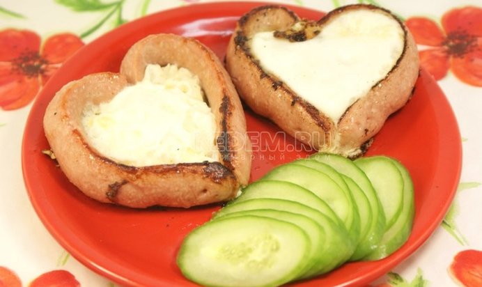 Сырная запеканка с грецким орехом