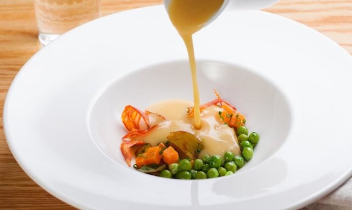 Суп гороховый с копченостями