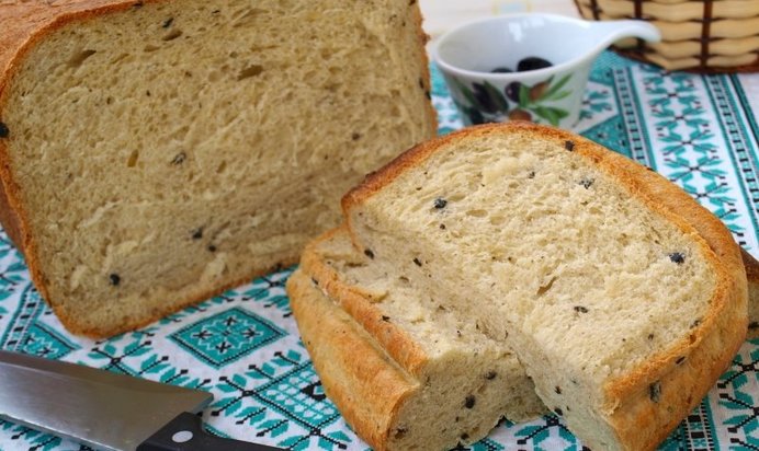 Хлеб с маслинами, брынзой и итальянскими травами в хлебопечке