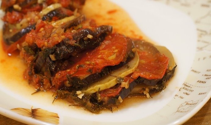 Запеканка из кабачков и баклажанов