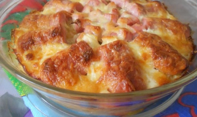 Рисовая запеканка с сосисками