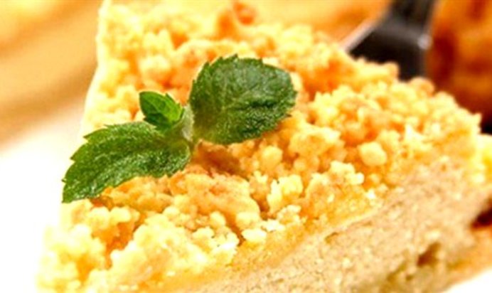 Быстрая творожная запеканка из сливочной крошки