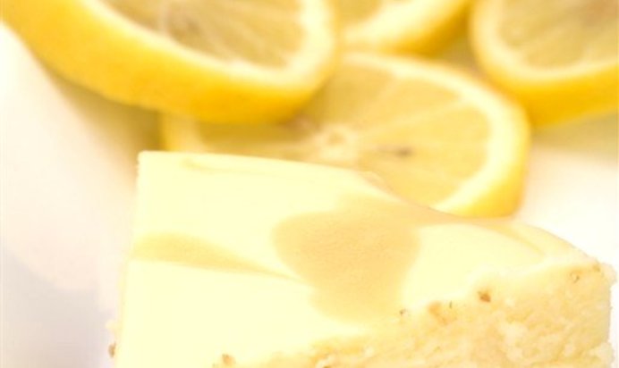 Лимонный творожный торт