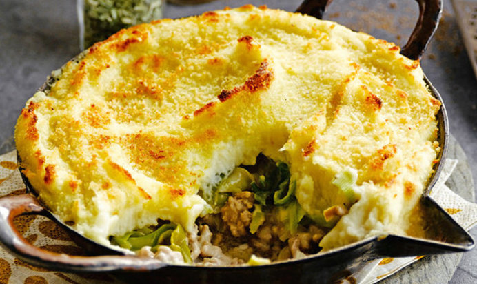 Запеканка с говяжьим фаршем и луком-порей