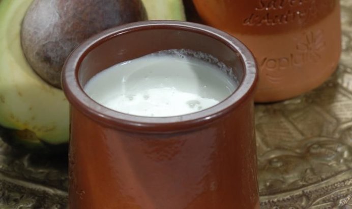 Индонезийский напиток из авокадо