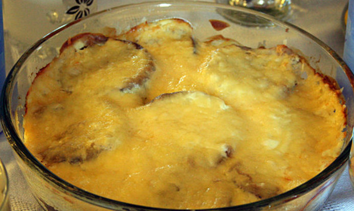 Пикантные баклажаны с сыром