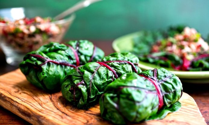 Голубцы из свекольных листьев