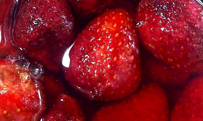 Клубника в сиропе на зиму