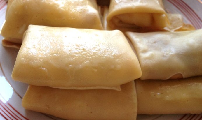 Блинчики с творогом и бальзамическим кремом