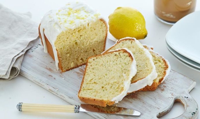 Кекс из цукини с лимонной глазурью