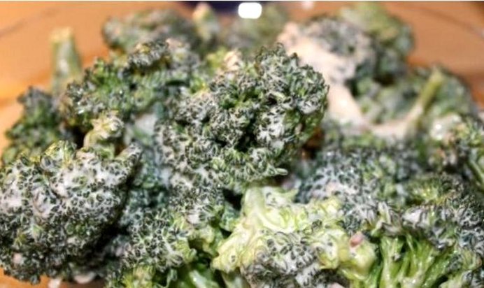 Брокколи с йогуртом