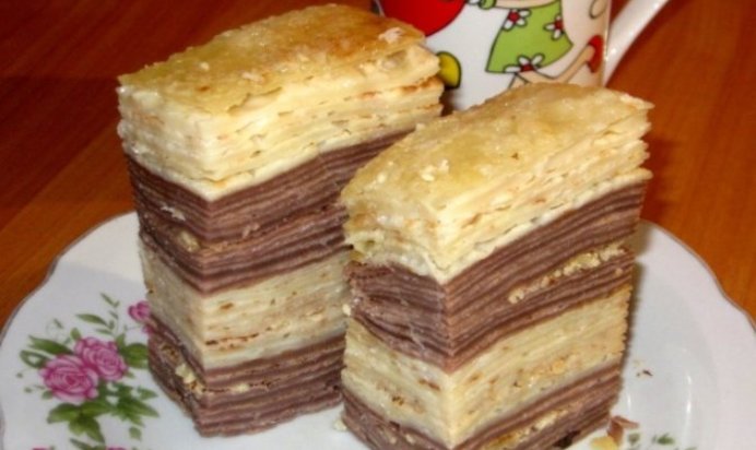 Блинный торт со сметаной и сгущенкой