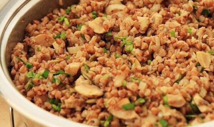 Квас клюквенный с мятой