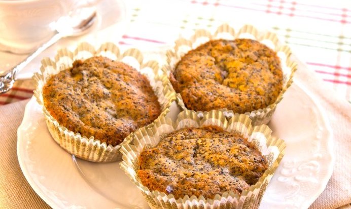 Маффины с финиками и маком